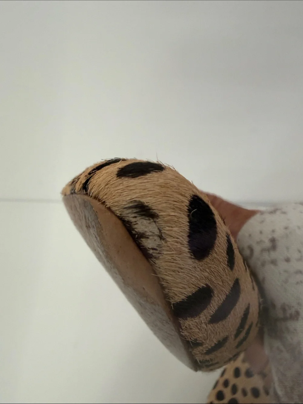 Madewell Leopard-Print Pointed Slip-On Mules in Tan and Black Size 7.5 - Picture 10 of 10